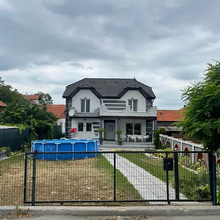 Vila City Villa *